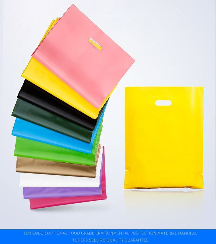 Accessoires petits sacs, sacs de magasin de vêtements, sacs à main à boucle avec logo sur mesure, sachet à provisions, sacs d'emballage.