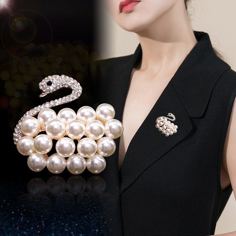 Broche fleur incrustée de perles de style coréen, boucle ardillon à la mode et anti-exposition, accessoires vestimentaires, broche raisin