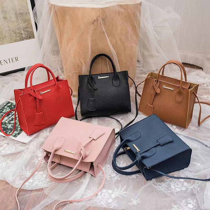 Sac à main de modèle Lychee a bandoulière pour femme