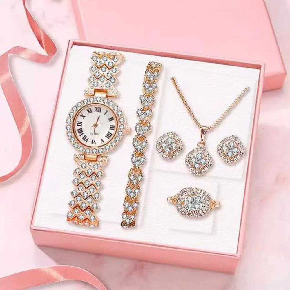 Nouvel ensemble de montre-bracelet de luxe remplis de diamants, d'un ensemble de montres à quartz exquis de cinq pièces pour femme