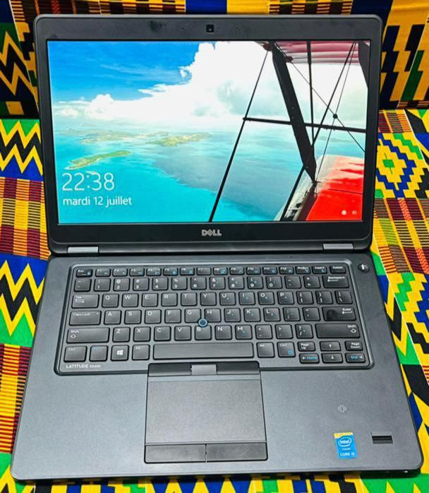 *Dell Latitude E5450 corei5 vpro slim et très clean pc rapide, résistant et très performant*? 5th génération